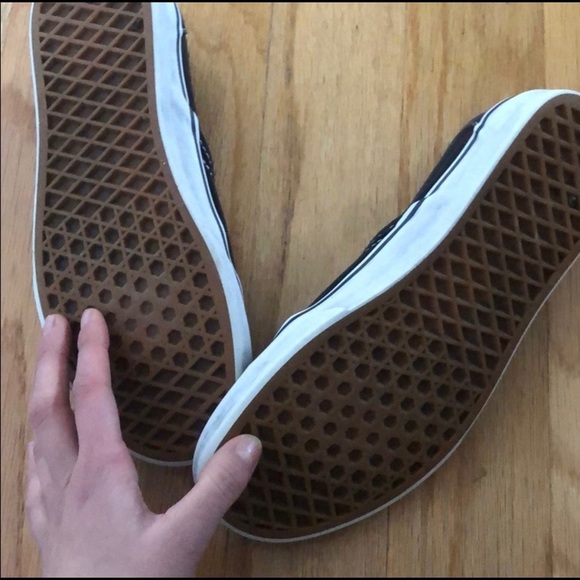 Vans - Picture 4 of 5